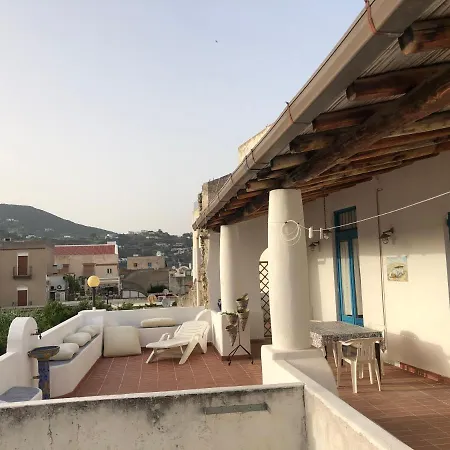 Isola - Centro Storico Feriehus