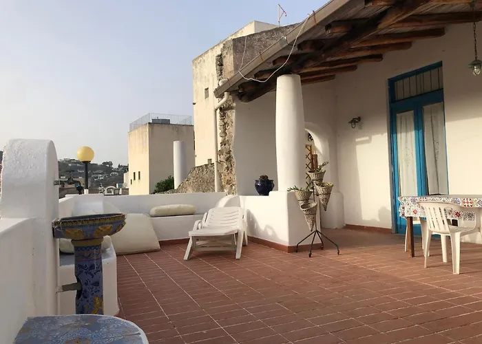 Isola - Centro Storico * Липари