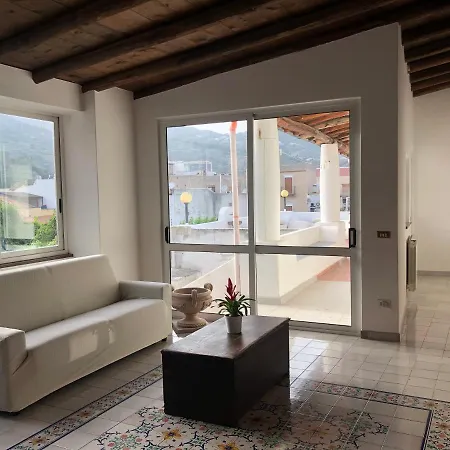 Isola - Centro Storico Ferienhaus